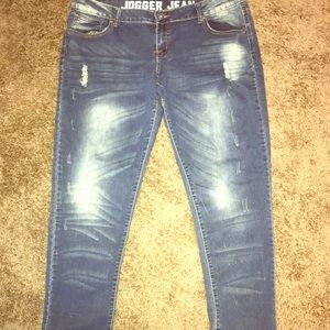 👖RUE21 Super Soft 15/16 Jogger Jeans 👖